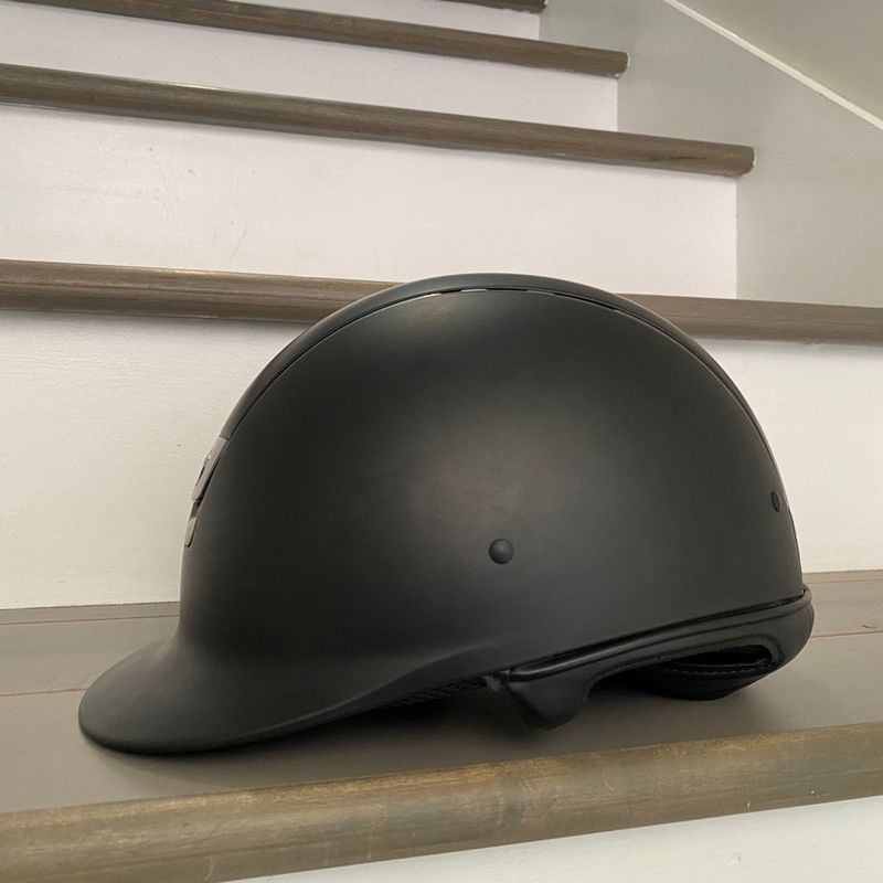 Samshield Shadowmatt Show Helmet