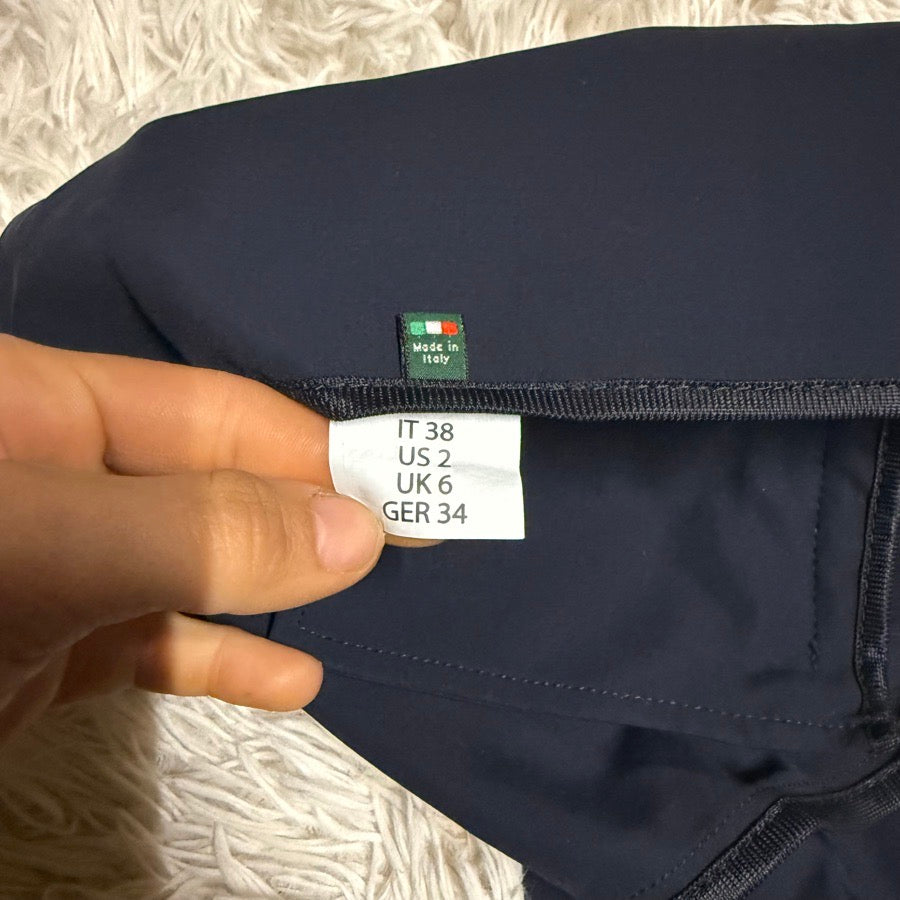 Women’s Size 2 Navy Ariat Horseback Riding Show Coat. Needs button repaired.