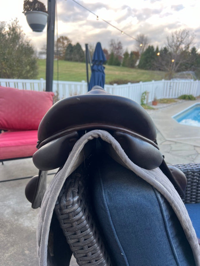 17” Essentials voltaire mono flap saddle