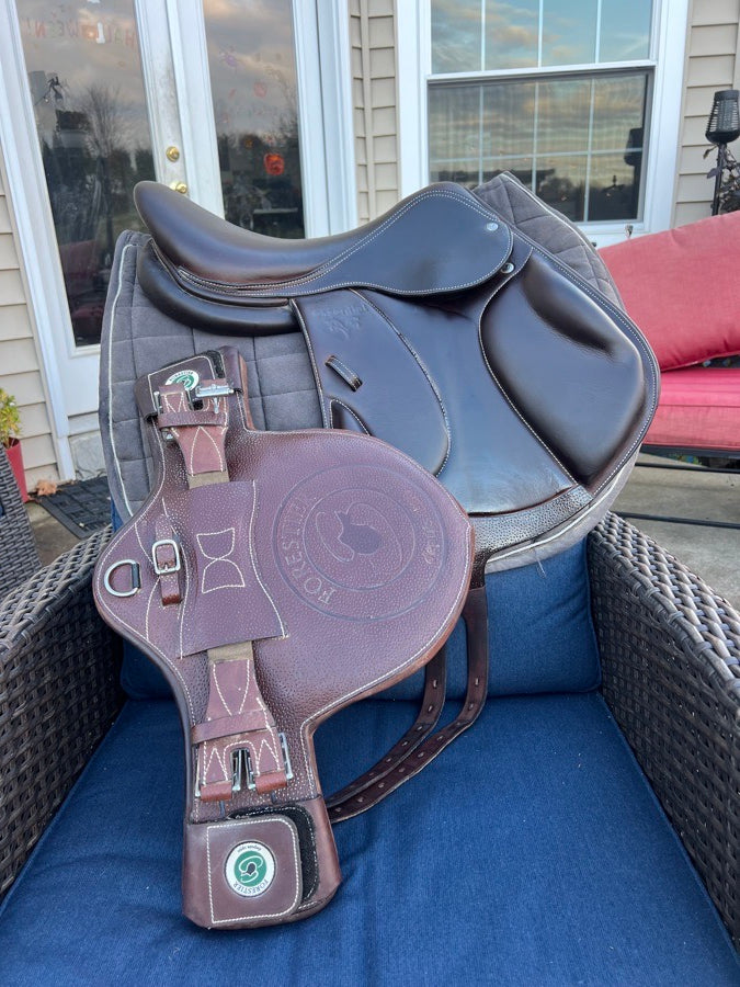 17” Essentials voltaire mono flap saddle