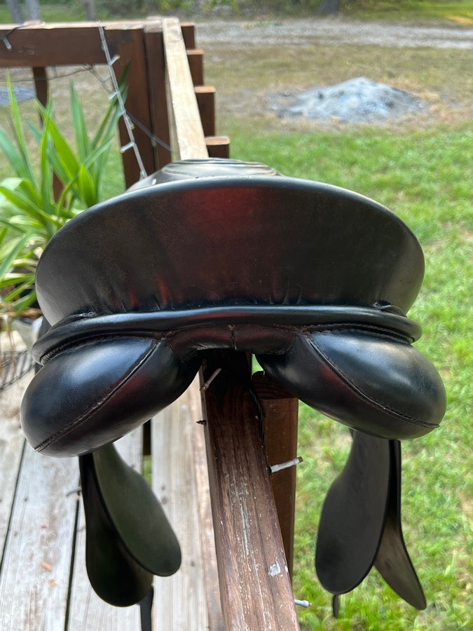 17.5” Passier Grand Gilbert Dressage Saddle