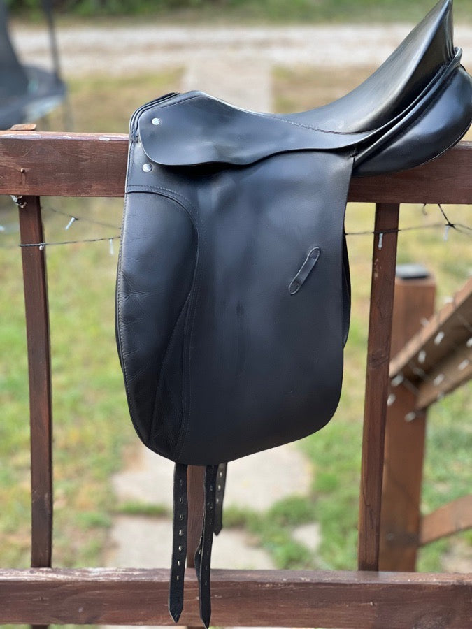 17.5” Passier Grand Gilbert Dressage Saddle