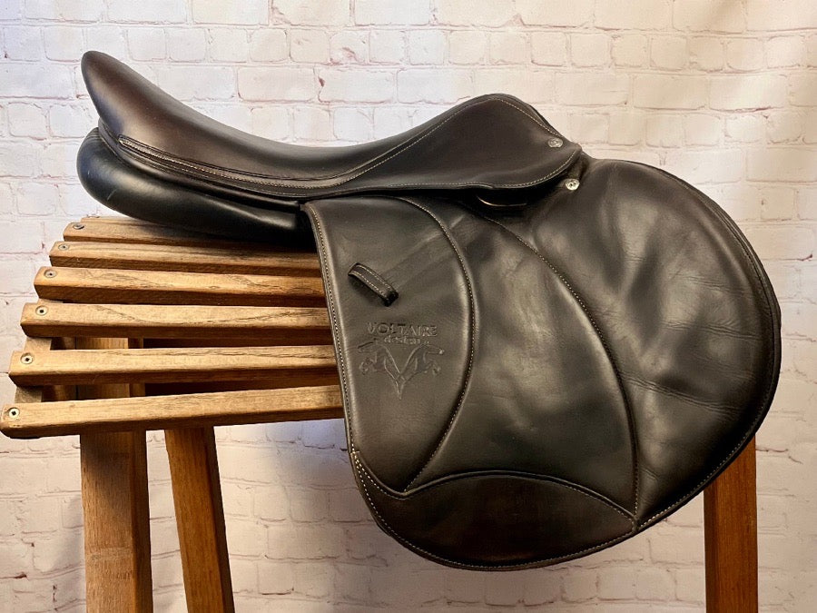 VOLTAIRE Voltaire | Stuttgart | 18” | 3AA (2)