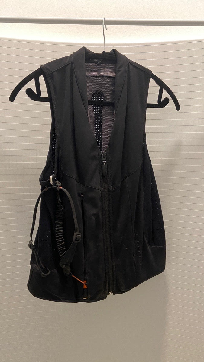 Free Jump Air Vest (comes w/ 2 air canisters)