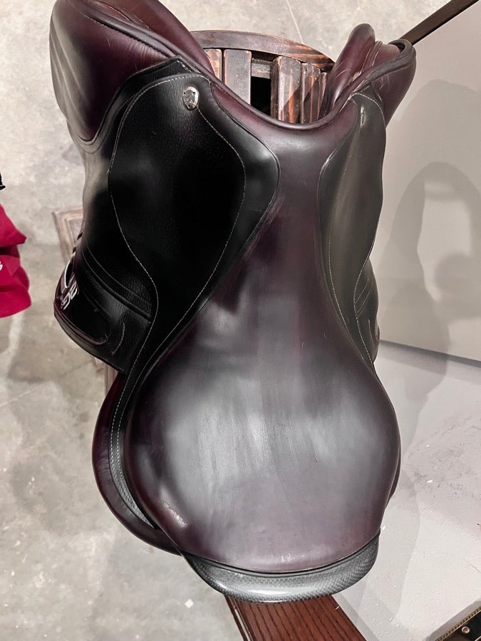 CWD OBO: CWD 2g - 17” saddle (4)