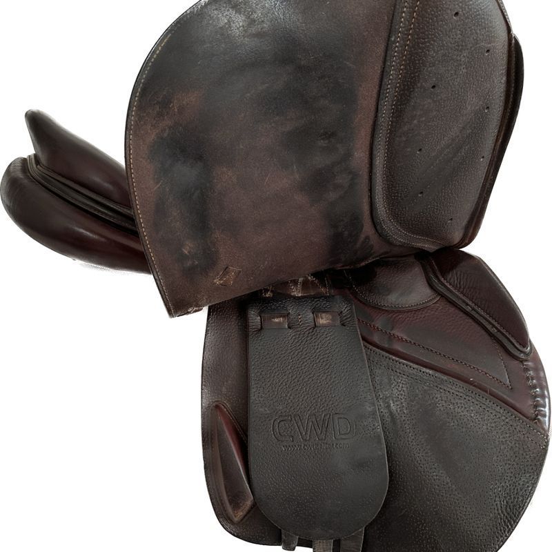 CWD Hunter/Jumper SE01 | 17" | 2L Flaps