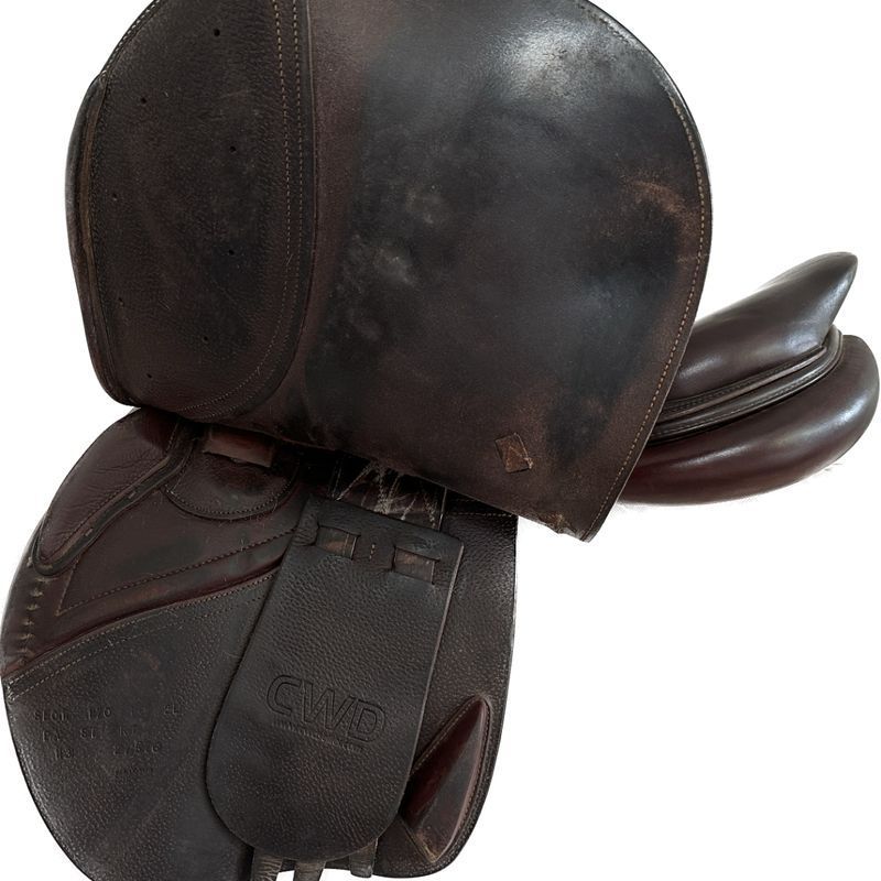 CWD Hunter/Jumper SE01 | 17" | 2L Flaps