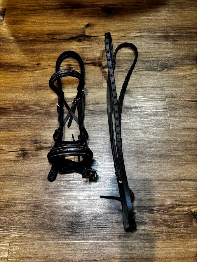 Plymouth Wide Noseband Hunter Bridle. Full Size