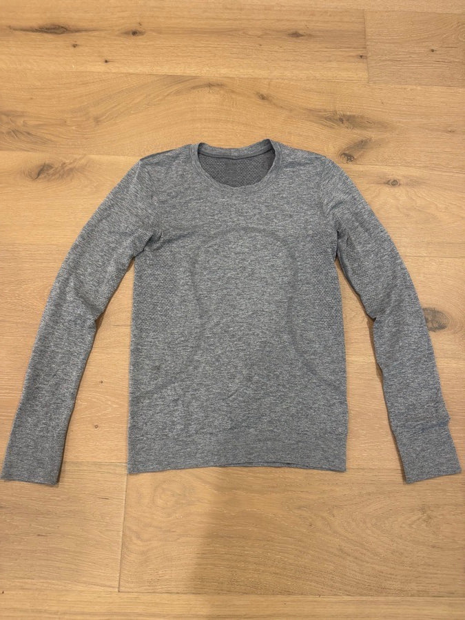 KATHRYN LILY Lululemon long sleeve shirt