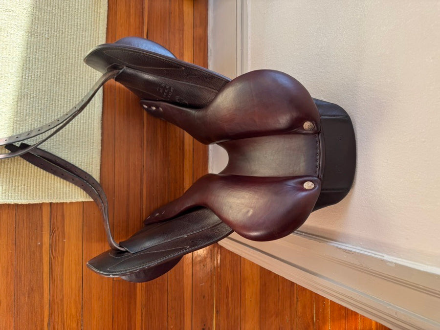17” 2016 CWD SE09 Monoflap Saddle - Full Calf - Immaculate