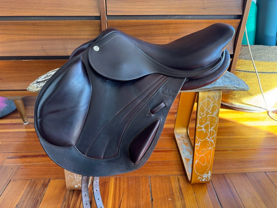 17” 2016 CWD SE09 Monoflap Saddle - Full Calf - Immaculate