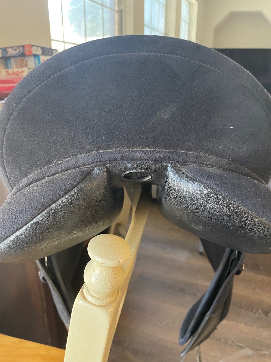 Wintec dressage saddle