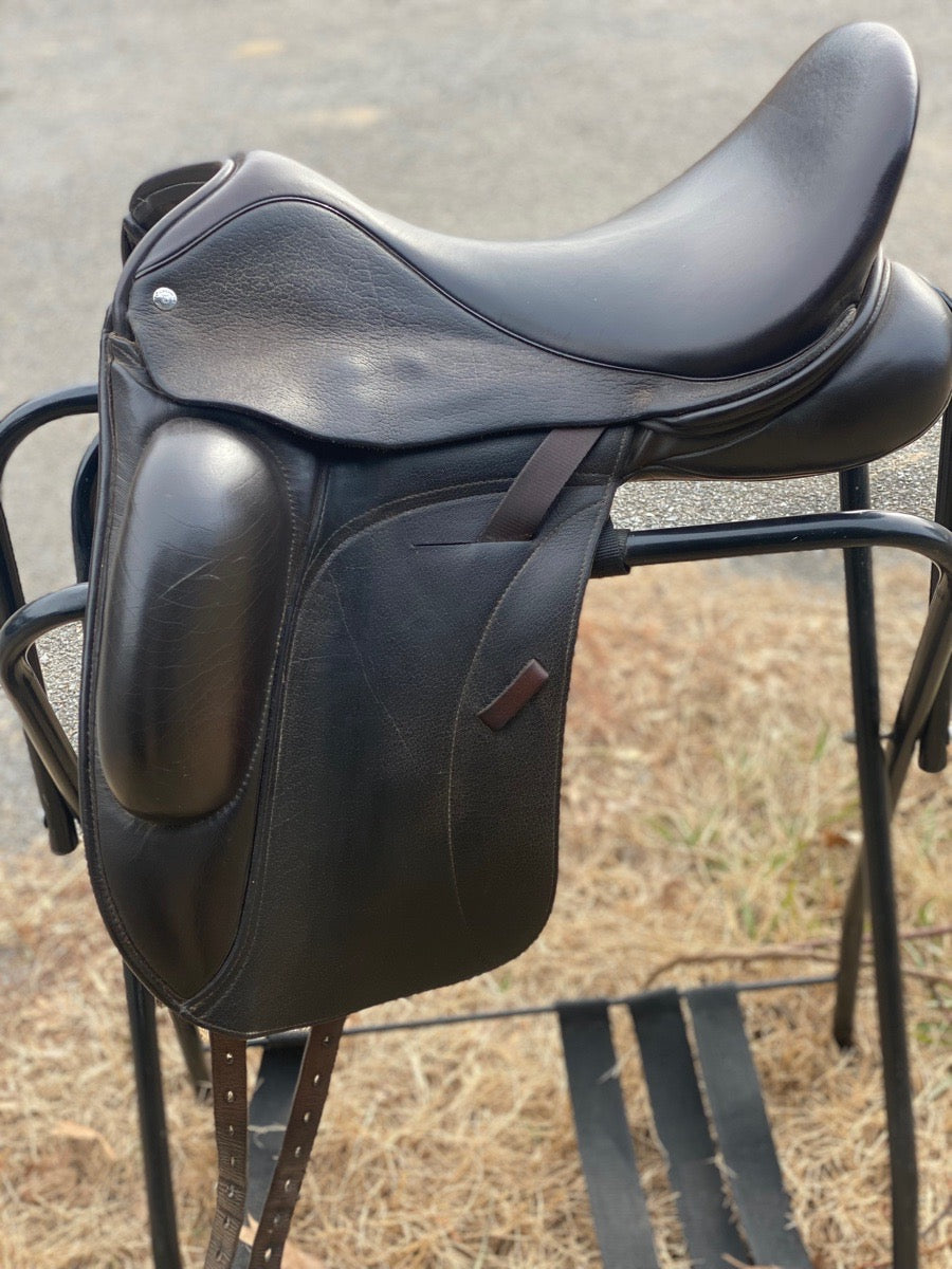 18” W Custom Saddlery Omni