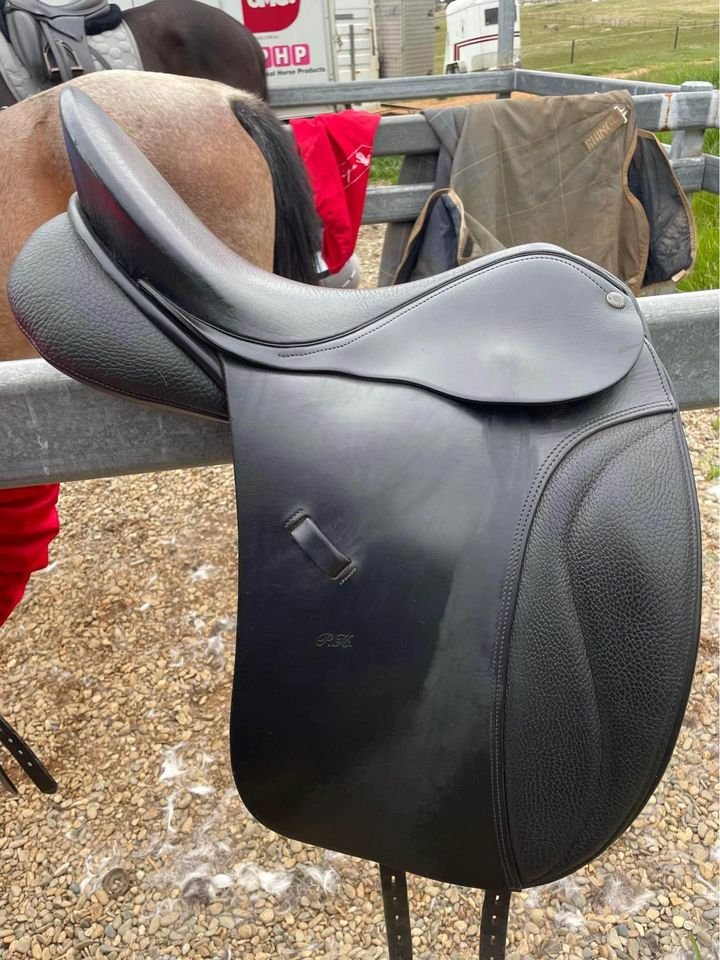 Peter Horobin Pirouette 17.5” Wide Dressage Saddle