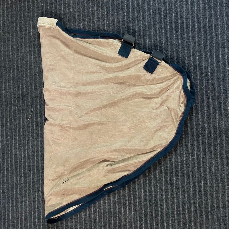 Beval 78” fly sheet w belly band + hood