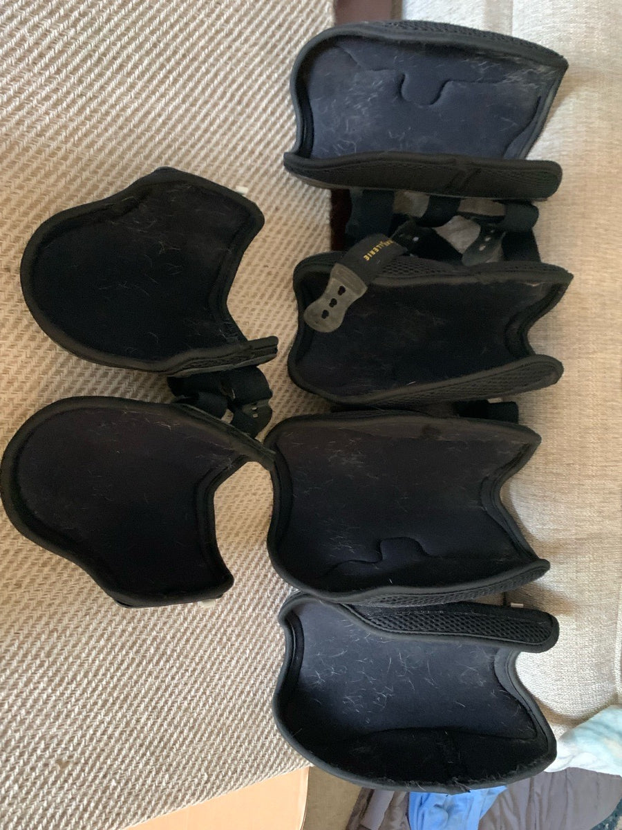 Seat of 4 Kavallarie pro K Dressage Boots with 1 Pair Kavalarie Fetlock Boots