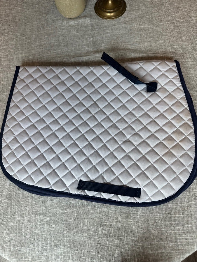 WHITE DOVER PAD WITH NAVY TRIM