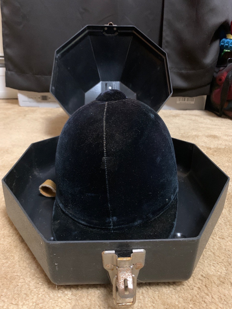 Helmet box