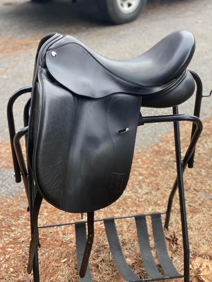18” Equine Inspired Dressage saddle