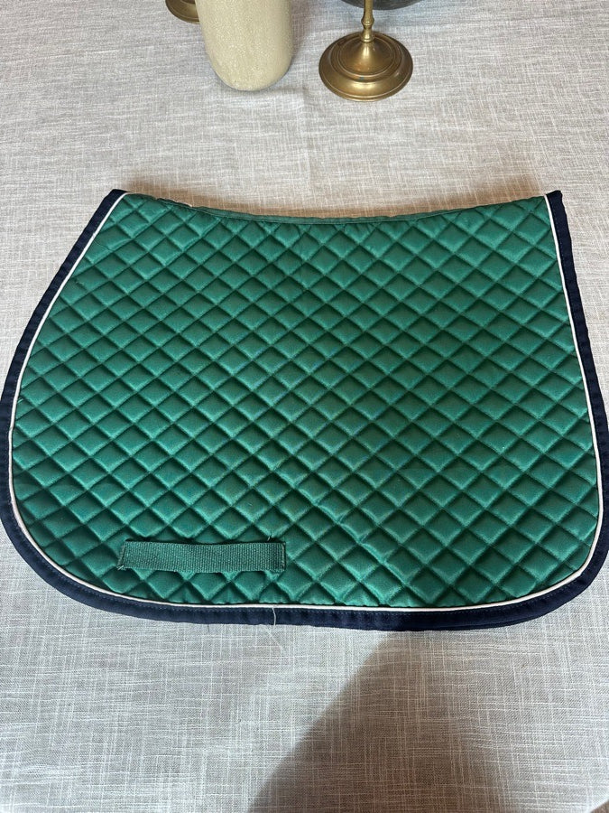 GREEN SADDLE PAD WITH NAVY TRIM